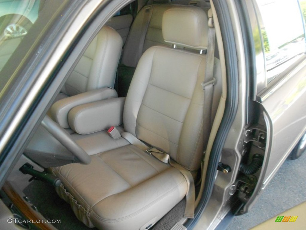 2003 Crown Victoria LX - Arizona Beige Metallic / Medium Parchment photo #6