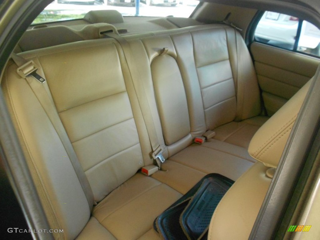 2003 Crown Victoria LX - Arizona Beige Metallic / Medium Parchment photo #15