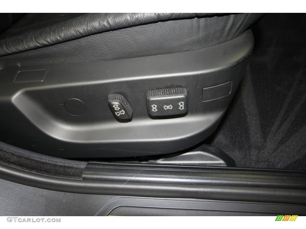 2000 BMW 5 Series 528i Wagon Controls Photo #67282309