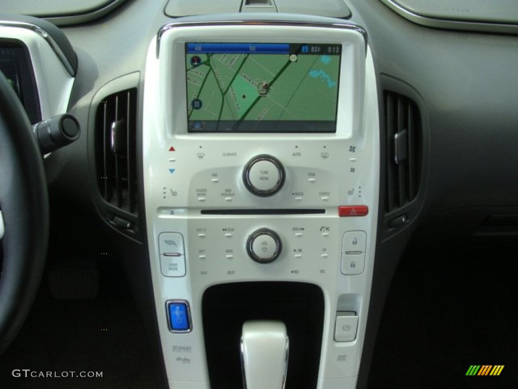 2011 Chevrolet Volt Hatchback Controls Photo #67283540
