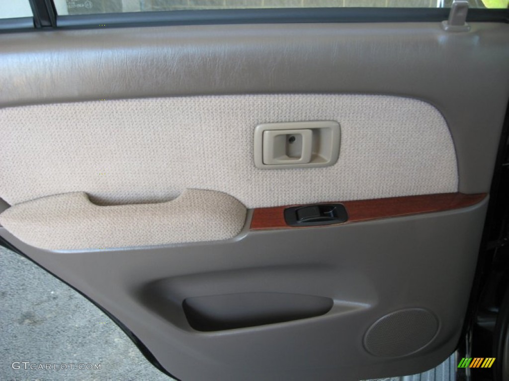1999 4Runner SR5 4x4 - Black / Oak photo #21