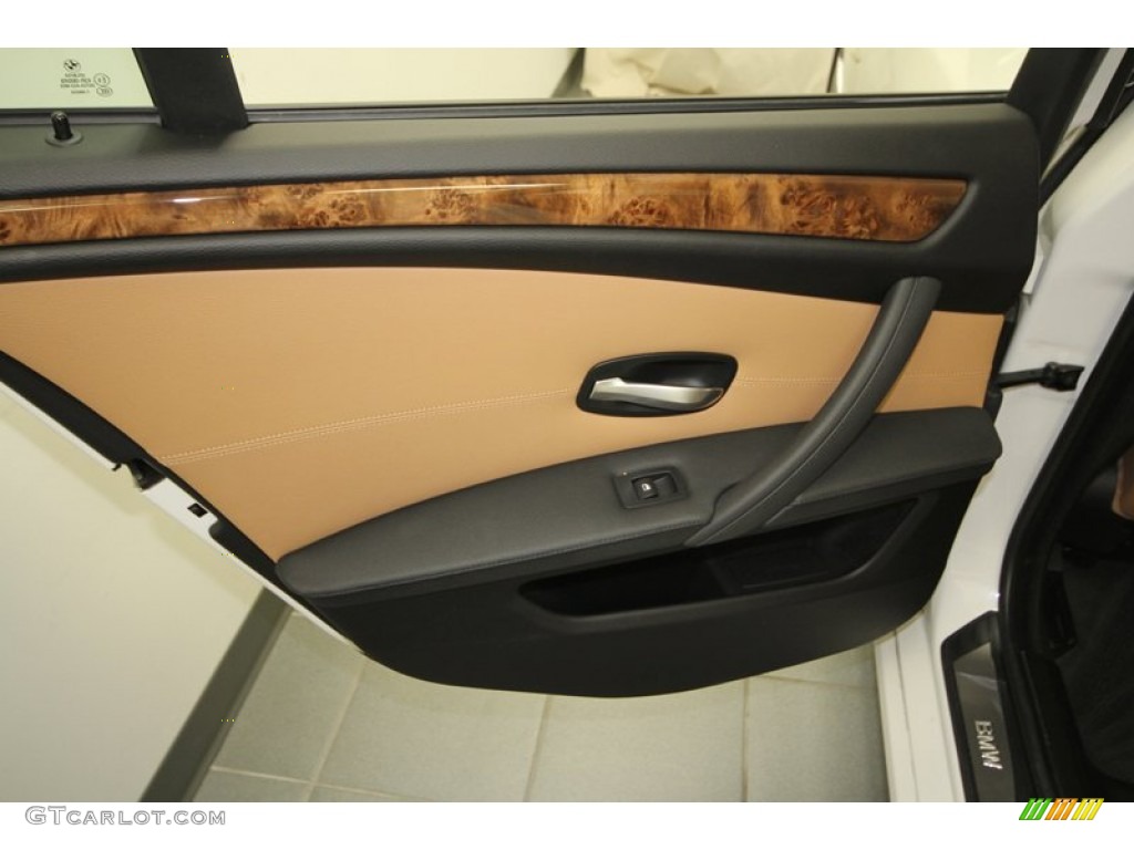 2009 5 Series 535i Sedan - Alpine White / Natural Brown Dakota Leather photo #31