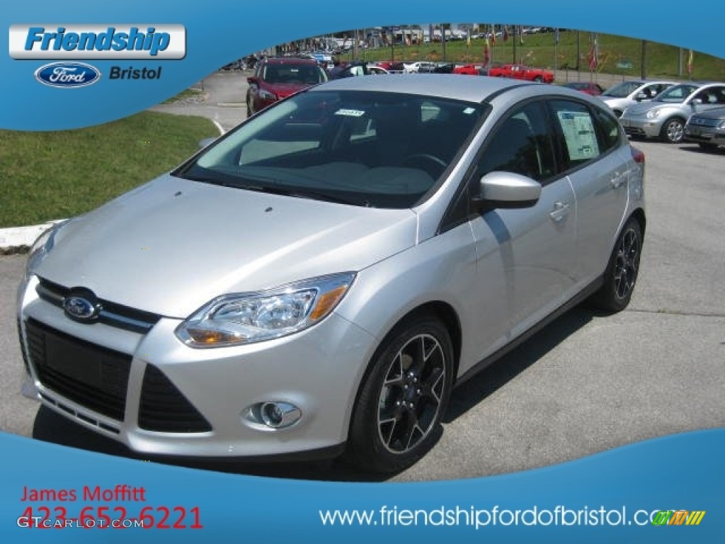 2012 Focus SE Sport 5-Door - Ingot Silver Metallic / Two-Tone Sport photo #2