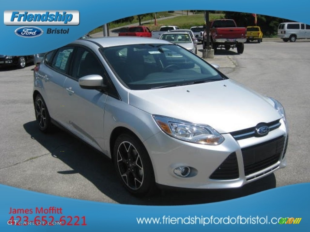 2012 Focus SE Sport 5-Door - Ingot Silver Metallic / Two-Tone Sport photo #4