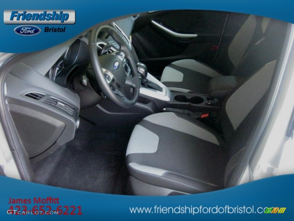 2012 Focus SE Sport 5-Door - Ingot Silver Metallic / Two-Tone Sport photo #11