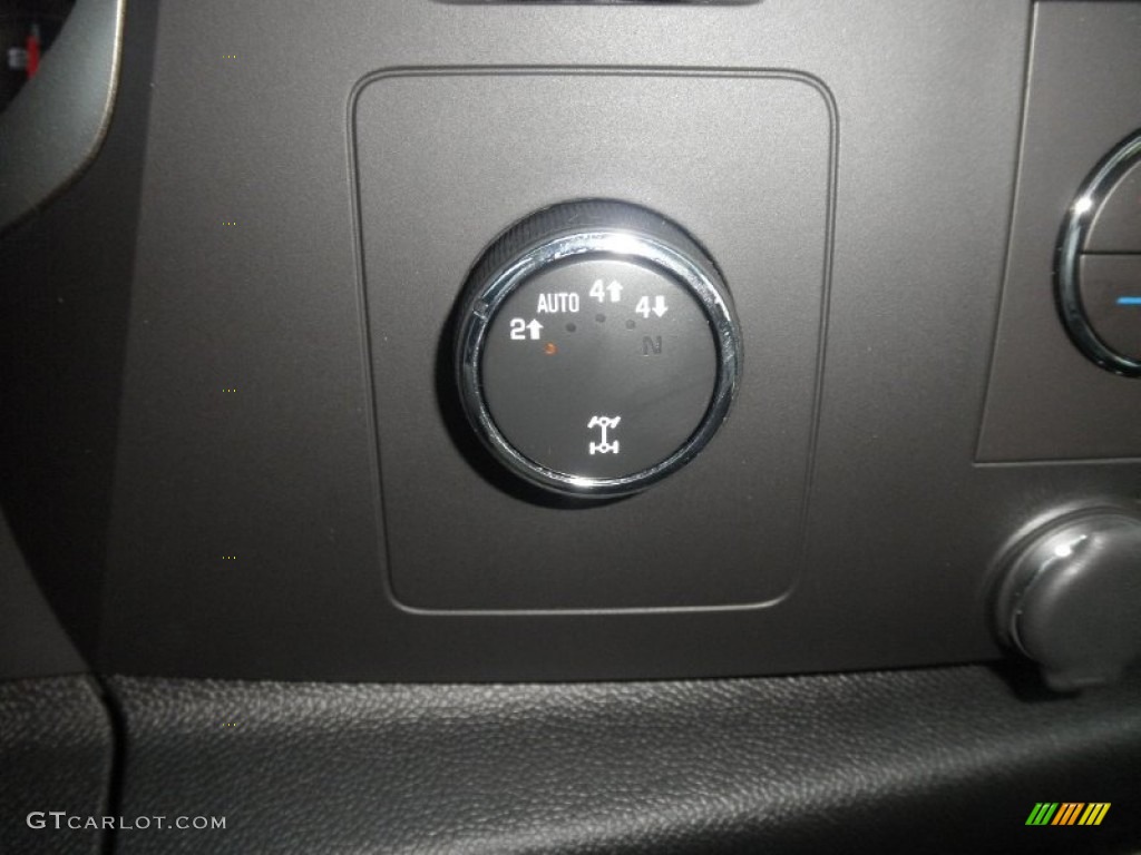 2013 GMC Sierra 1500 SLE Extended Cab 4x4 Controls Photo #67301060