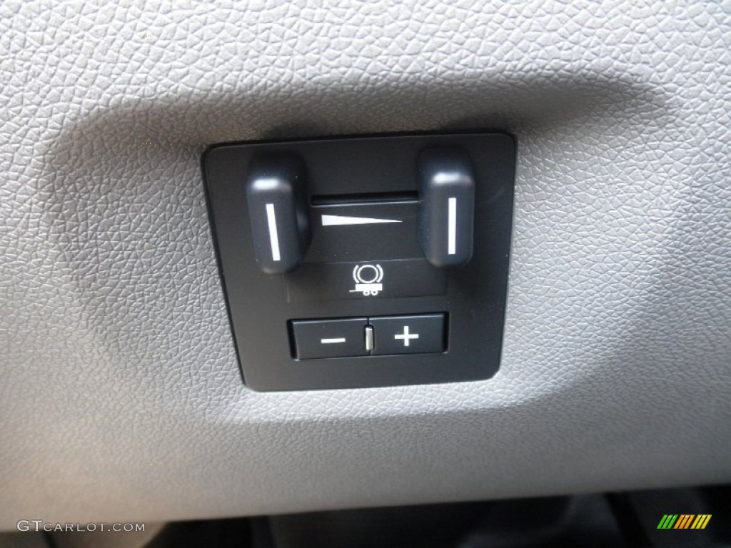 2013 GMC Sierra 1500 Regular Cab 4x4 Controls Photo #67301381