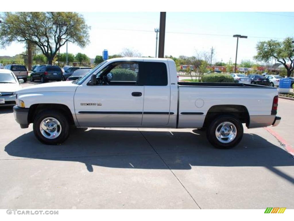 1998 Ram 1500 ST Extended Cab - Bright White / Gray photo #4