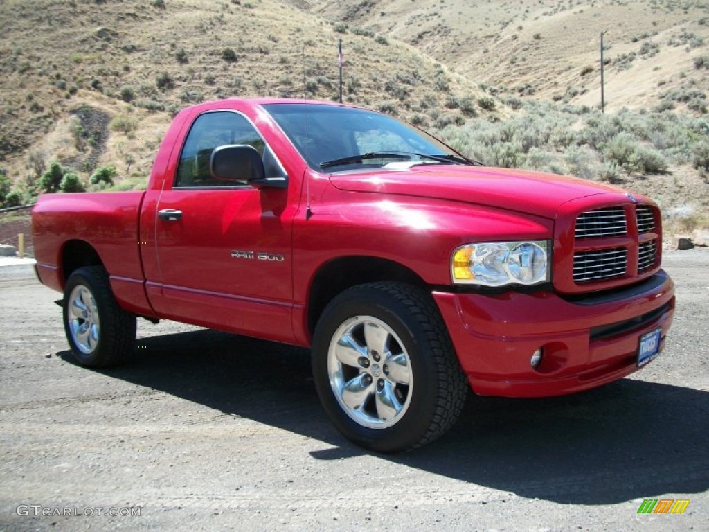 2005 Ram 1500 SLT Regular Cab 4x4 - Flame Red / Taupe photo #1