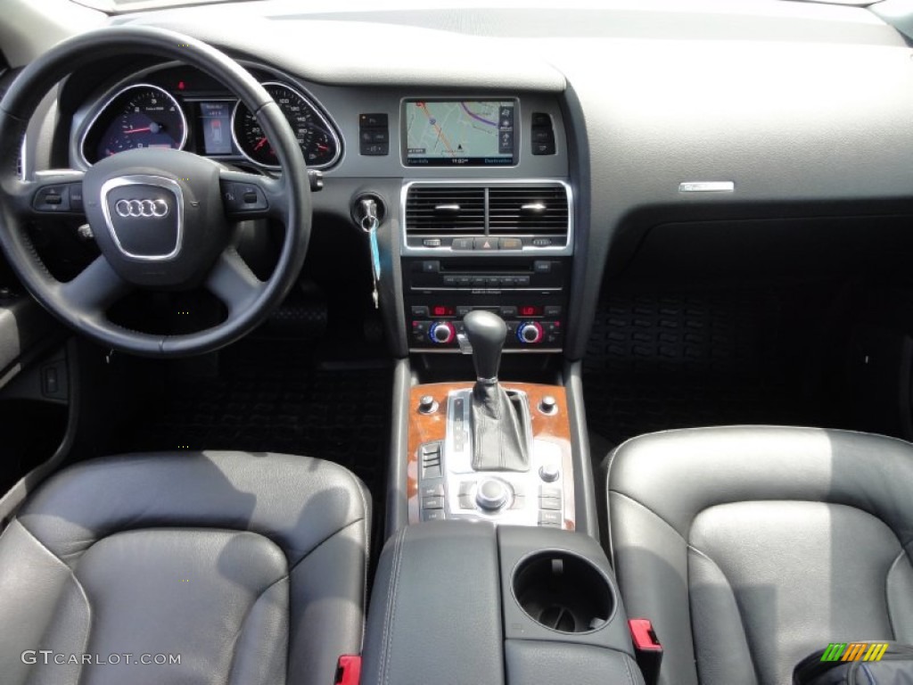2009 Audi Q7 3.0 TDI quattro Black Dashboard Photo #67310693