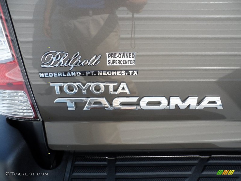 2009 Tacoma V6 PreRunner Double Cab - Pyrite Brown Mica / Graphite Gray photo #18