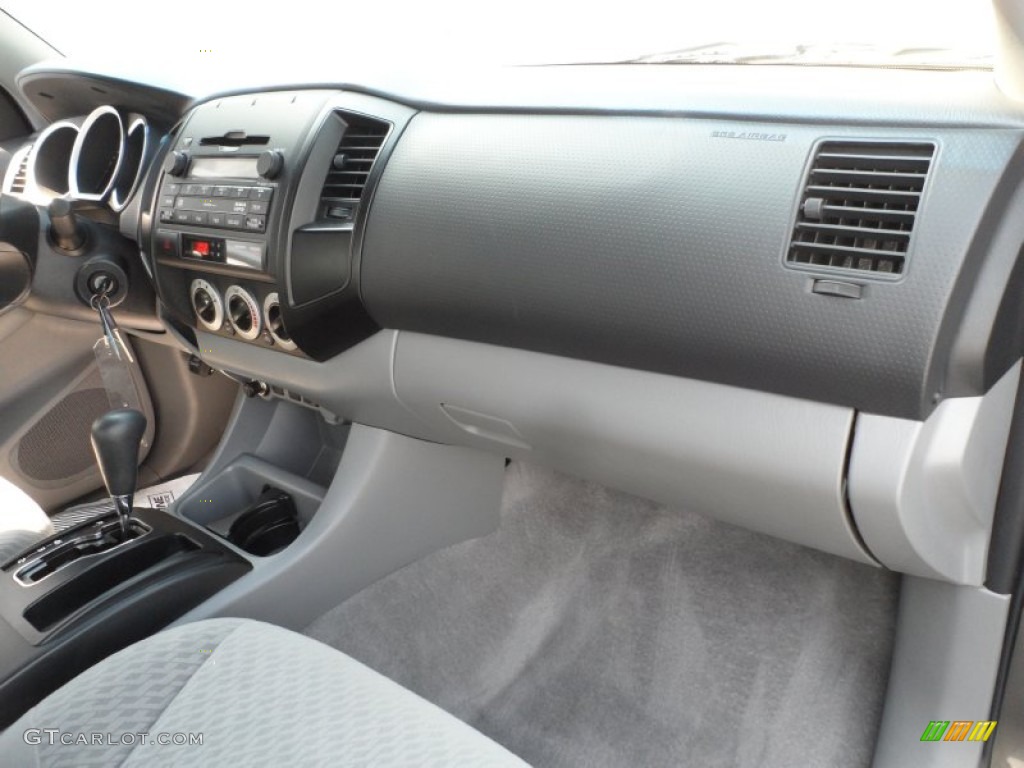 2009 Tacoma V6 PreRunner Double Cab - Pyrite Brown Mica / Graphite Gray photo #22