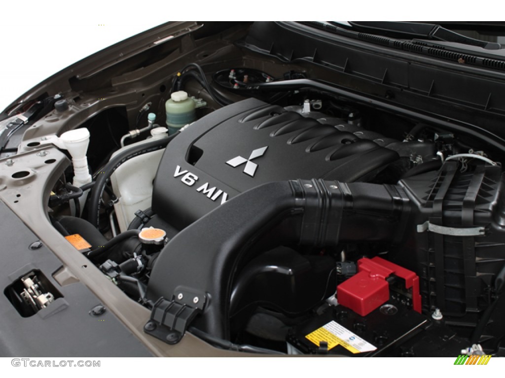2010 Mitsubishi Outlander XLS 4WD 3.0 Liter DOHC 24-Valve MIVEC V6 Engine Photo #67312997