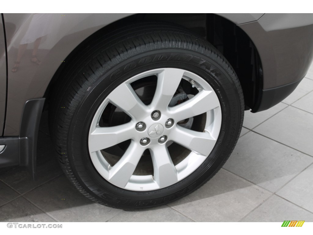 2010 Mitsubishi Outlander XLS 4WD Wheel Photo #67313055