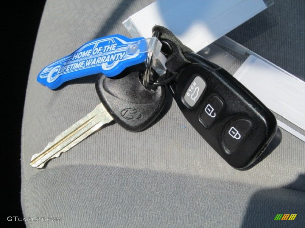 2010 Hyundai Elantra Blue Keys Photos