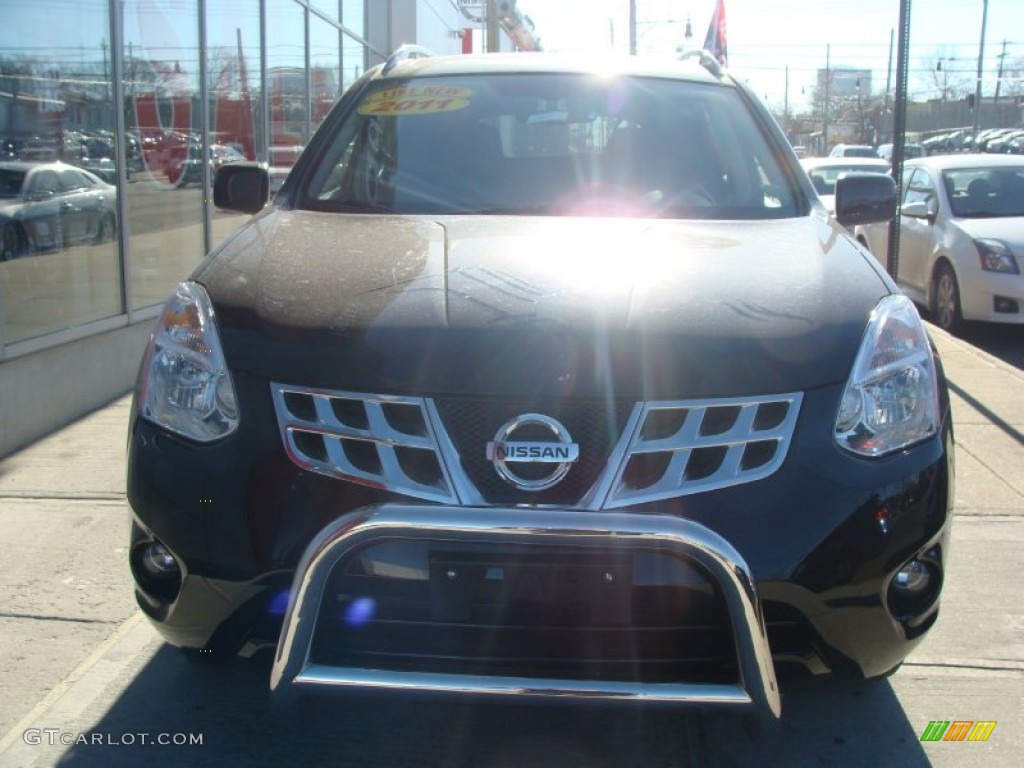 2011 Rogue SL AWD - Wicked Black / Black photo #3