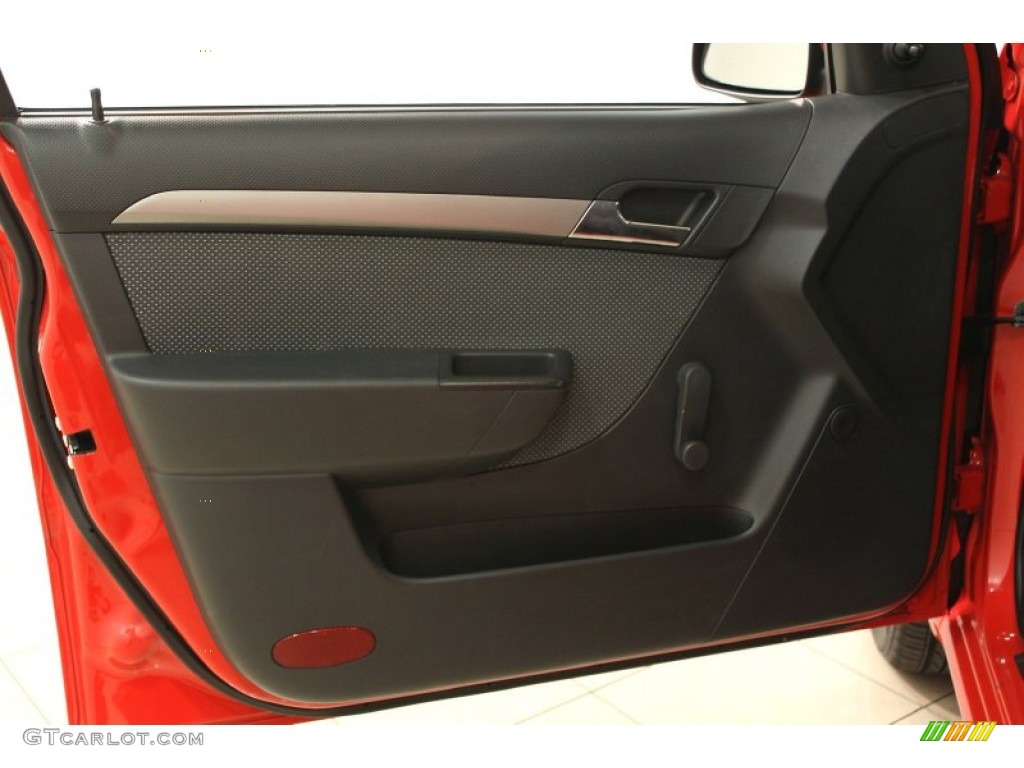 2009 Aveo LT Sedan - Victory Red / Charcoal photo #5