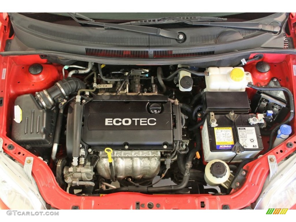 2009 Aveo LT Sedan - Victory Red / Charcoal photo #17