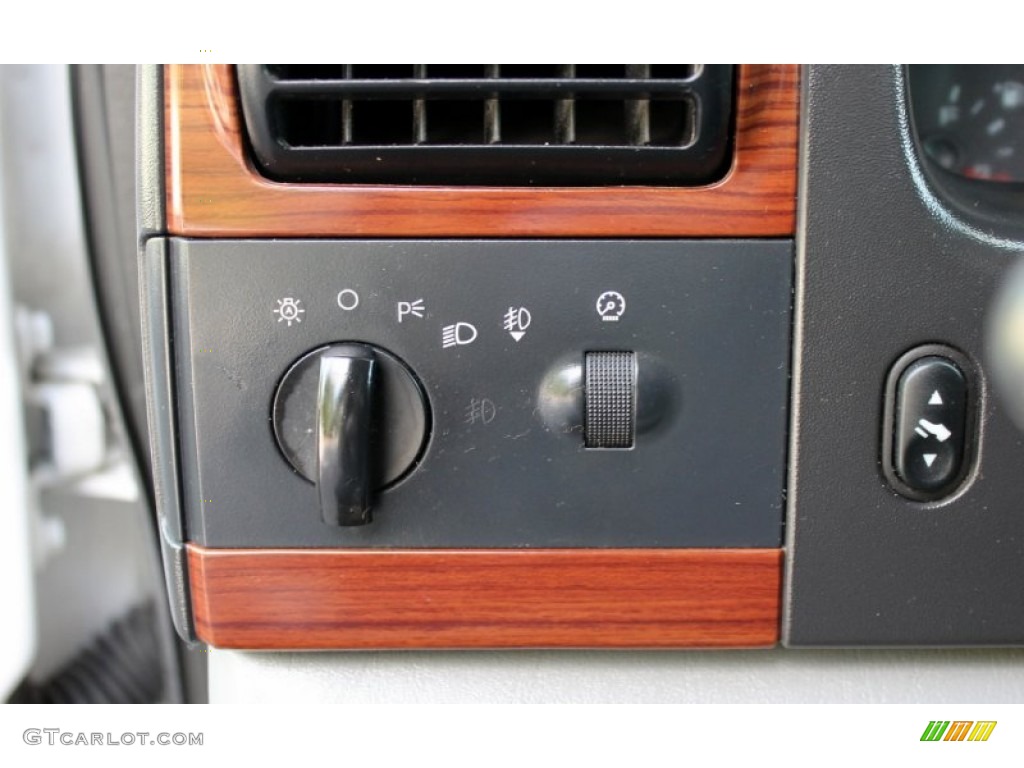2006 Ford F350 Super Duty Lariat FX4 Crew Cab 4x4 Dually Controls Photo #67334885