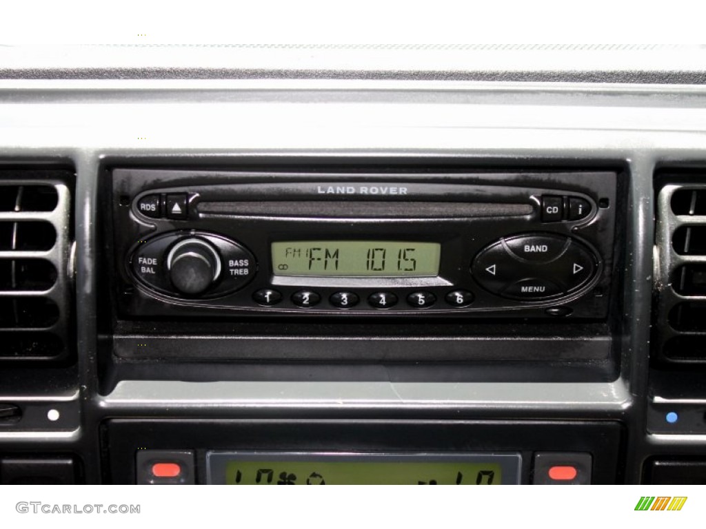 2004 Land Rover Discovery S Audio System Photo #67335869