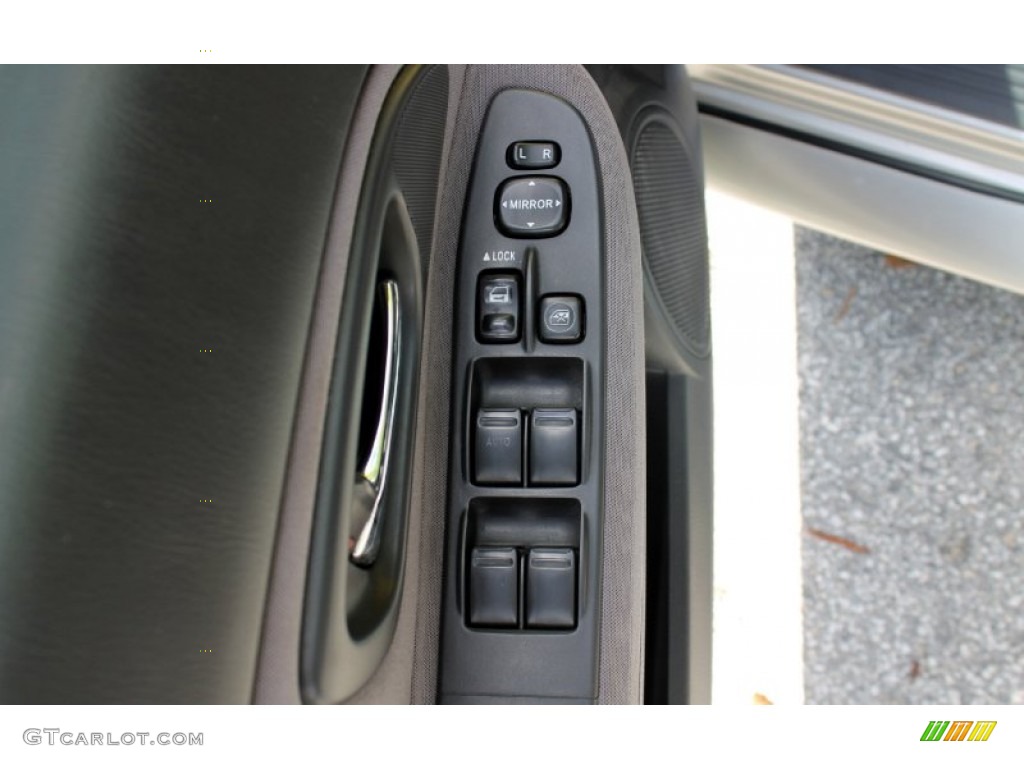 2006 Subaru Impreza WRX Sedan Controls Photo #67336127