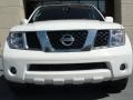 Avalanche White - Pathfinder SE Photo No. 5