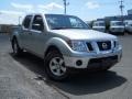 Radiant Silver - Frontier SE Crew Cab 4x4 Photo No. 3