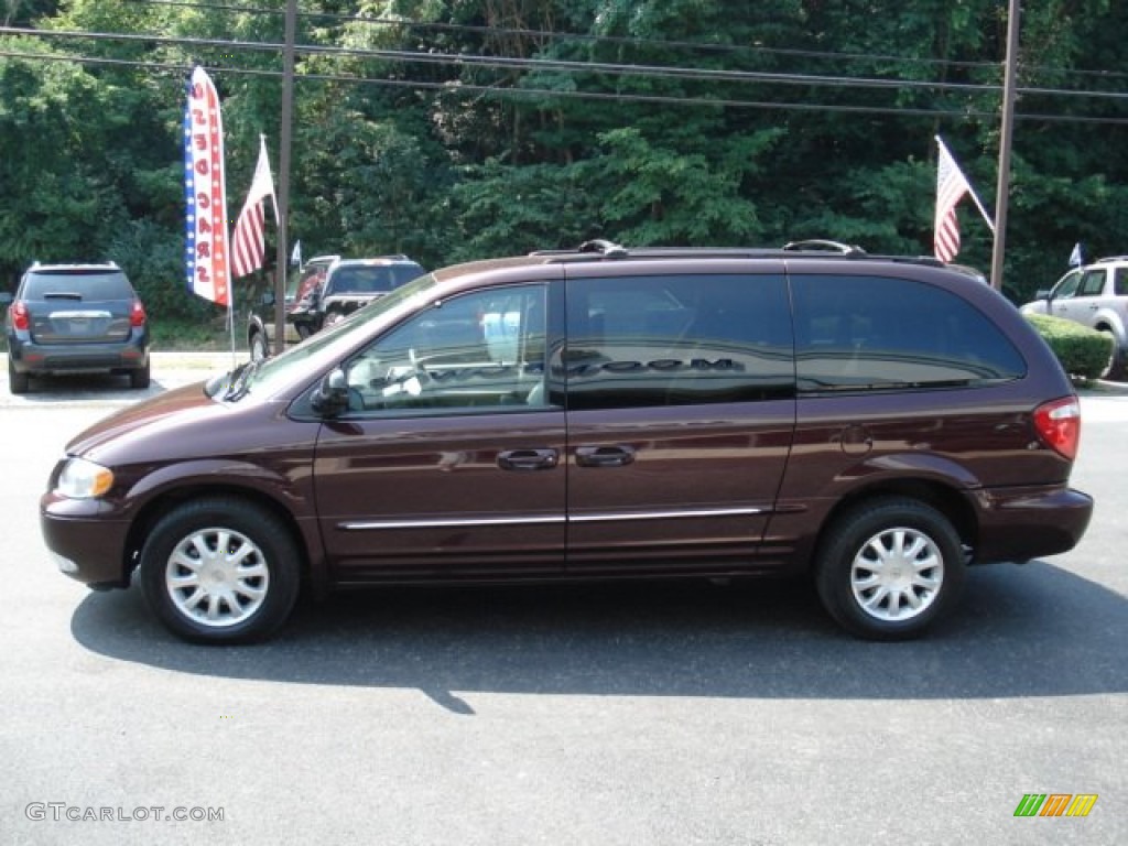 2003 Town & Country LXi - Deep Molten Red Pearl / Taupe photo #5