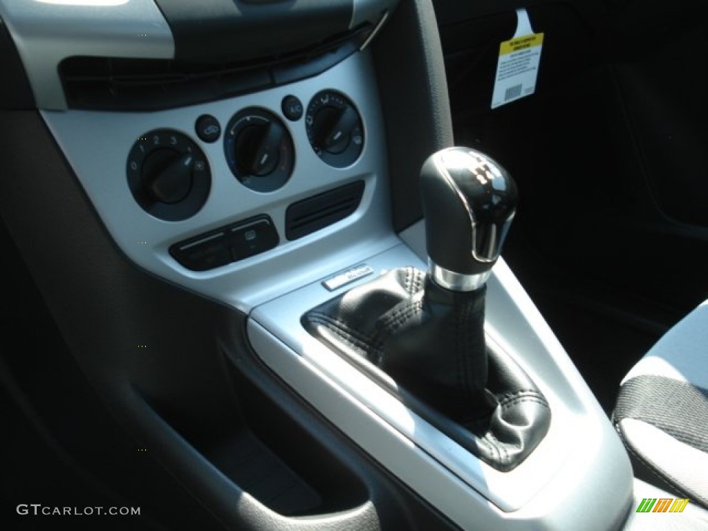 2012 Ford Focus SE Sport Sedan 5 Speed Manual Transmission Photo #67338632