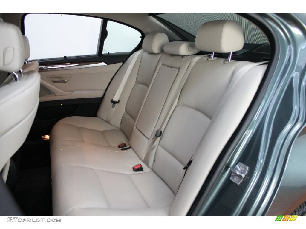 2011 BMW 5 Series 550i xDrive Sedan Rear Seat Photo #67341449