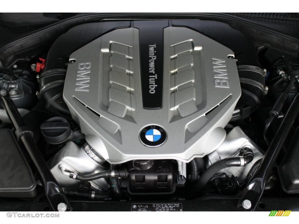 2011 BMW 5 Series 550i xDrive Sedan 4.4 Liter TwinPower Turbocharged DFI DOHC 32-Valve VVT V8 Engine Photo #67341536