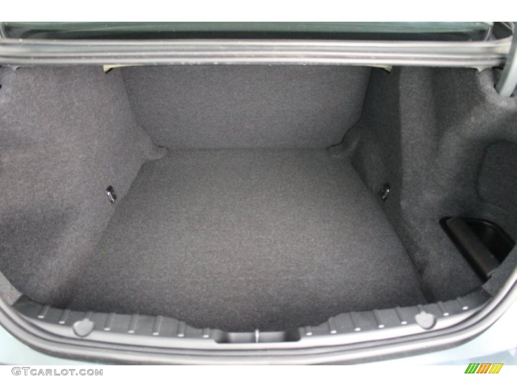 2011 BMW 5 Series 550i xDrive Sedan Trunk Photo #67341563