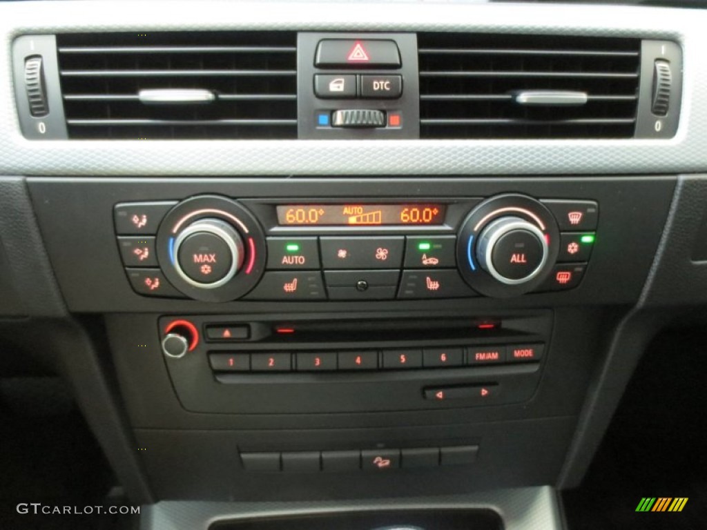 2010 3 Series 335i xDrive Sedan - Black Sapphire Metallic / Black photo #14