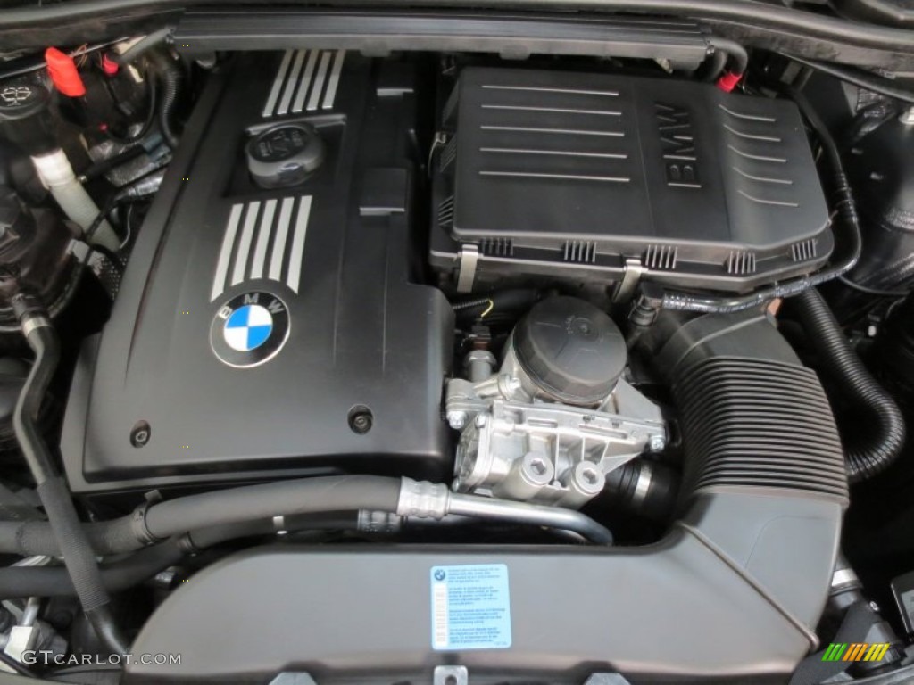 2010 3 Series 335i xDrive Sedan - Black Sapphire Metallic / Black photo #15