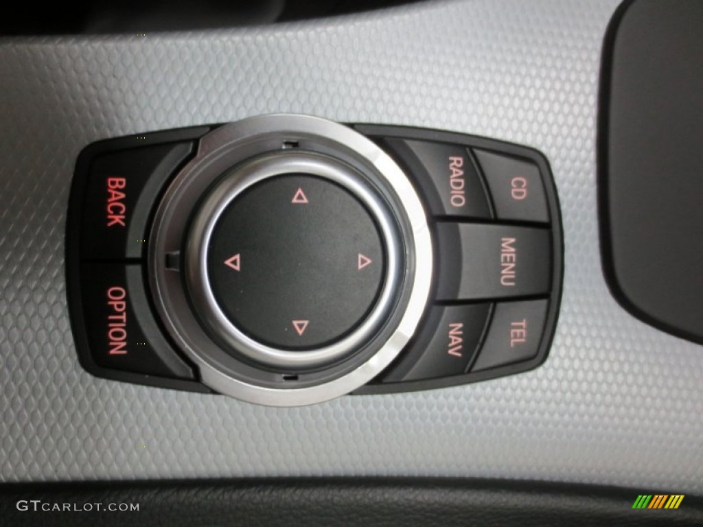 2010 3 Series 335i xDrive Sedan - Black Sapphire Metallic / Black photo #32