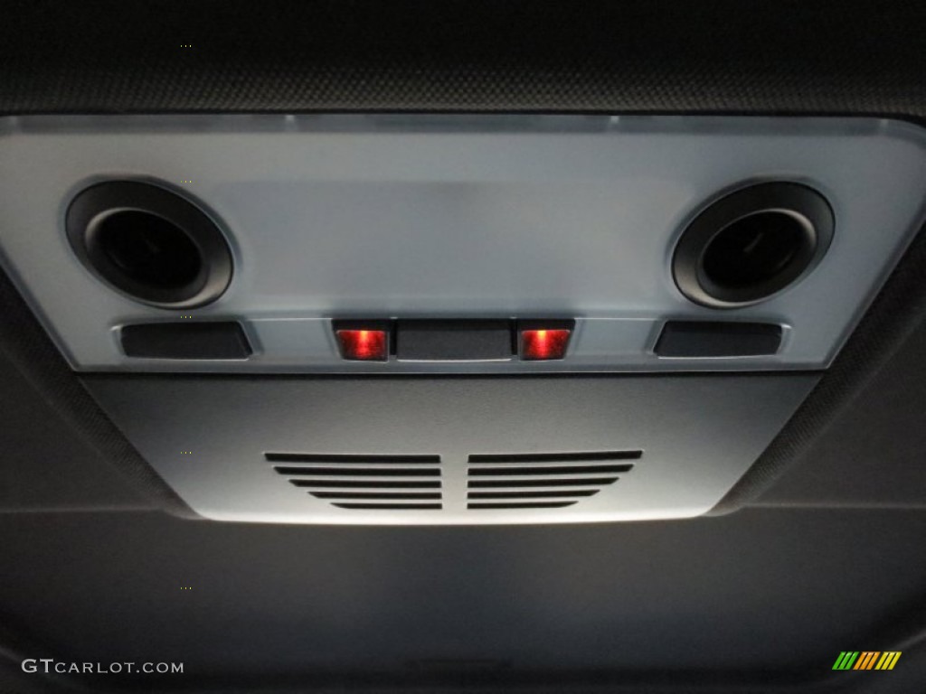 2010 3 Series 335i xDrive Sedan - Black Sapphire Metallic / Black photo #36