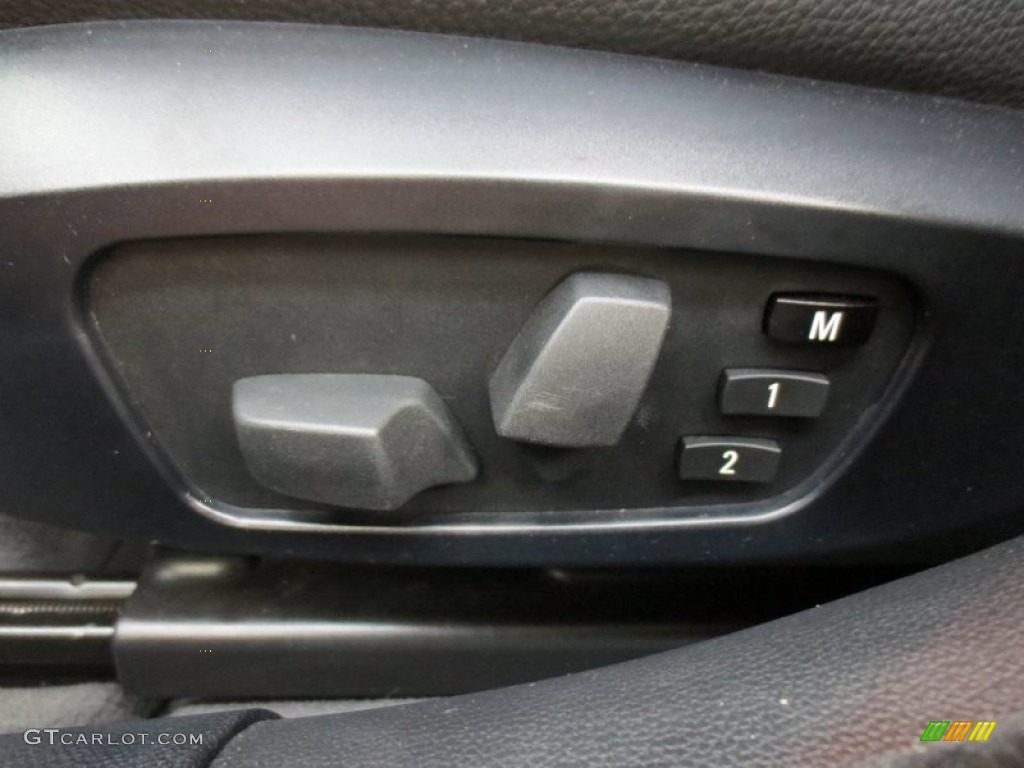 2010 3 Series 335i xDrive Sedan - Black Sapphire Metallic / Black photo #37