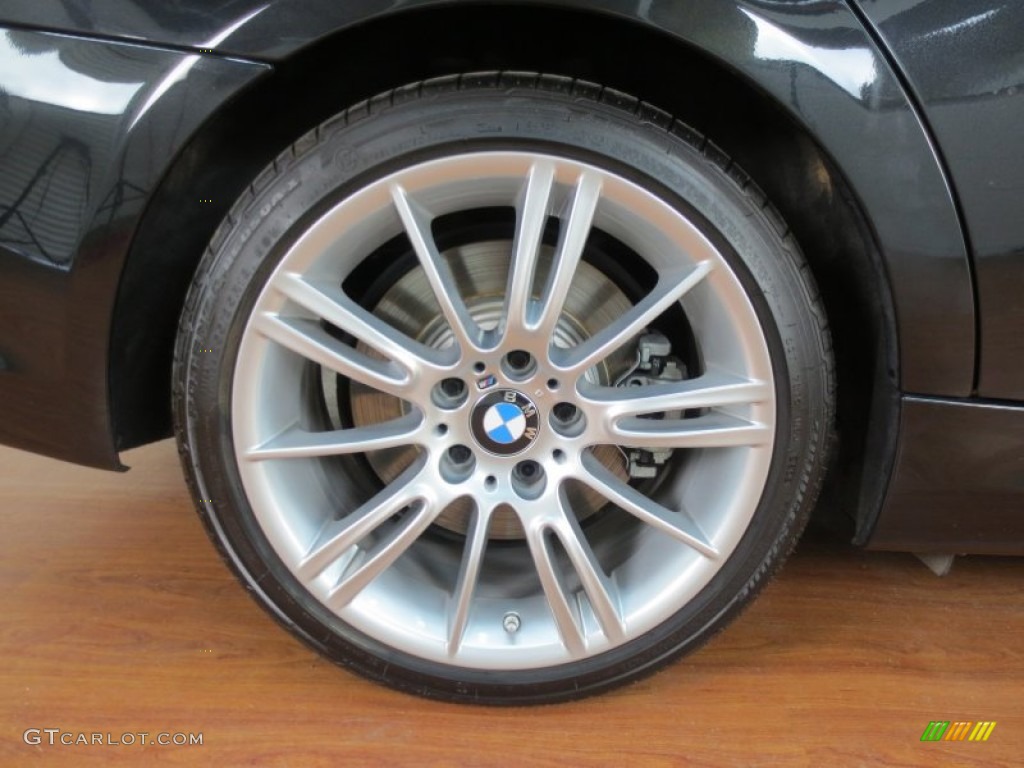 2010 3 Series 335i xDrive Sedan - Black Sapphire Metallic / Black photo #40