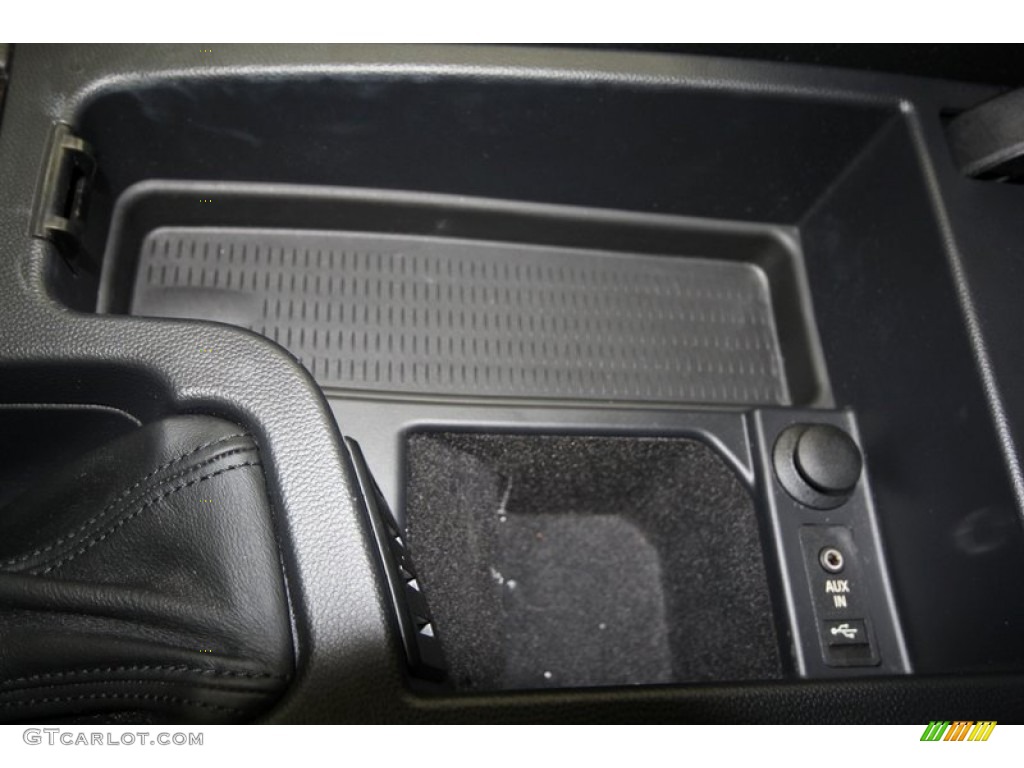 2011 3 Series 335i Coupe - Alpine White / Black photo #23