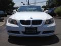 Alpine White - 3 Series 330xi Sedan Photo No. 2