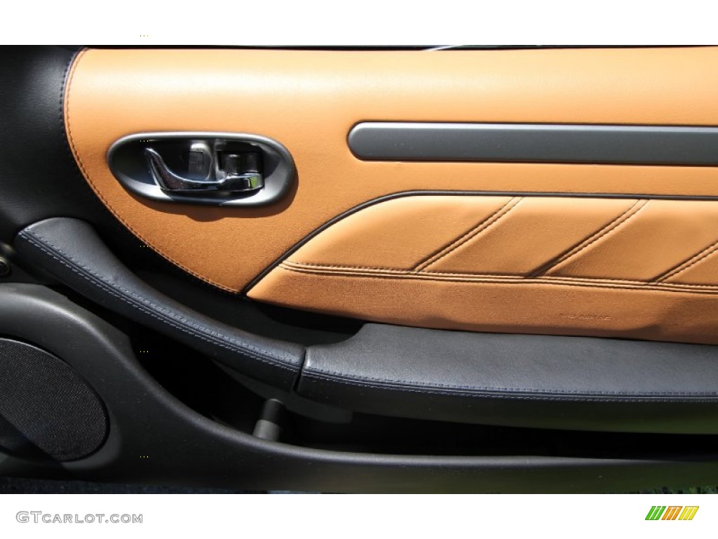 2005 Maserati Coupe Cambiocorsa Cuoio Door Panel Photo #67356479