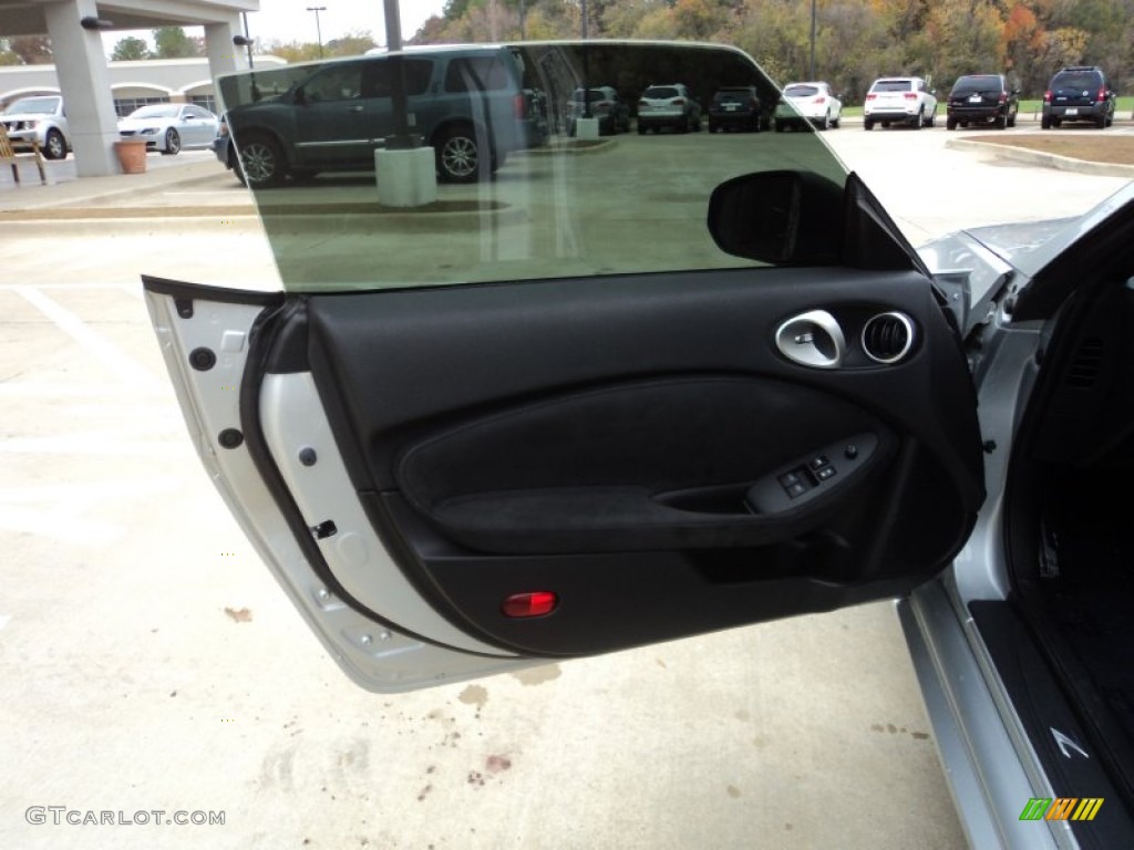2009 Nissan 370Z Sport Touring Coupe Black Leather Door Panel Photo #67356791