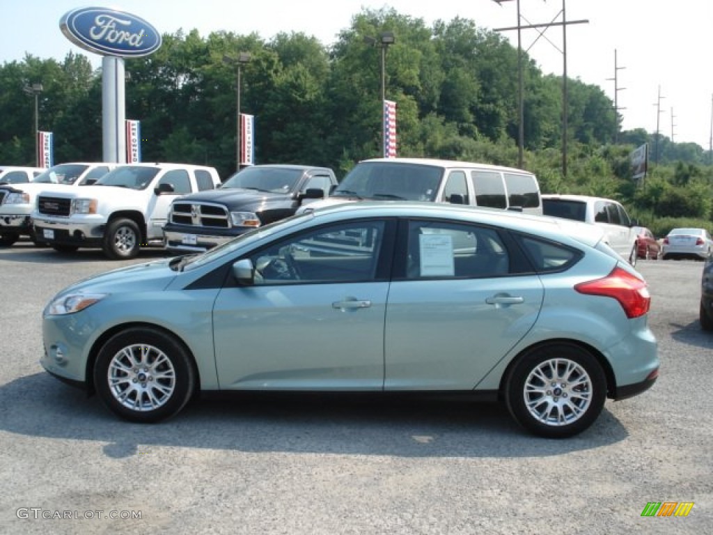 2012 Focus SE Sport 5-Door - Frosted Glass Metallic / Stone photo #5