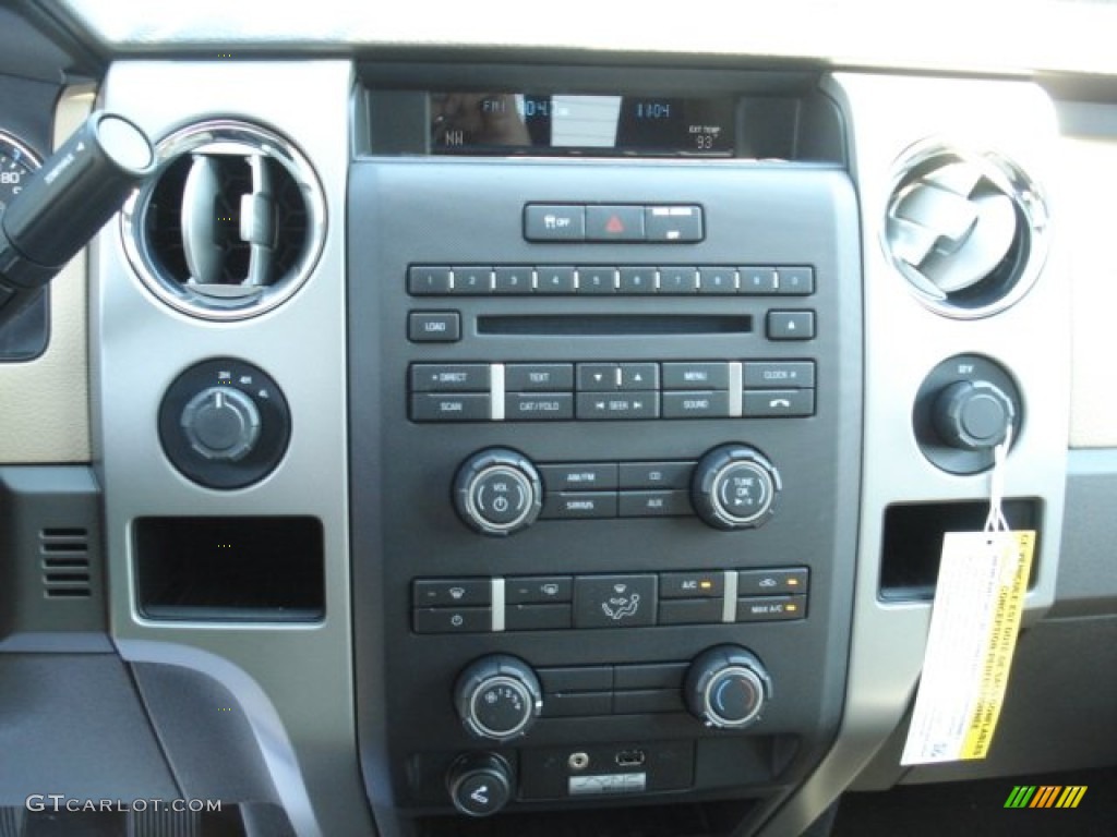 2012 F150 XLT SuperCab 4x4 - Blue Flame Metallic / Pale Adobe photo #16