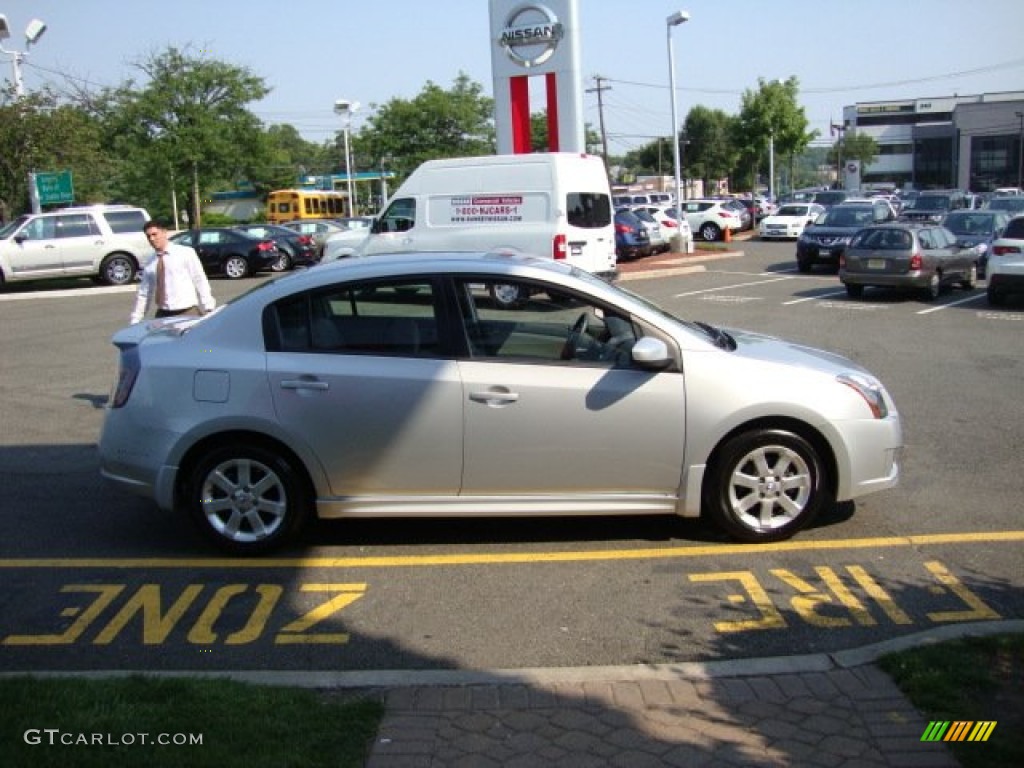 2011 Sentra 2.0 SR - Brilliant Silver Metallic / Charcoal photo #8