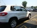 Candy White - Tiguan SE 4Motion Photo No. 7