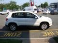 Candy White - Tiguan SE 4Motion Photo No. 8