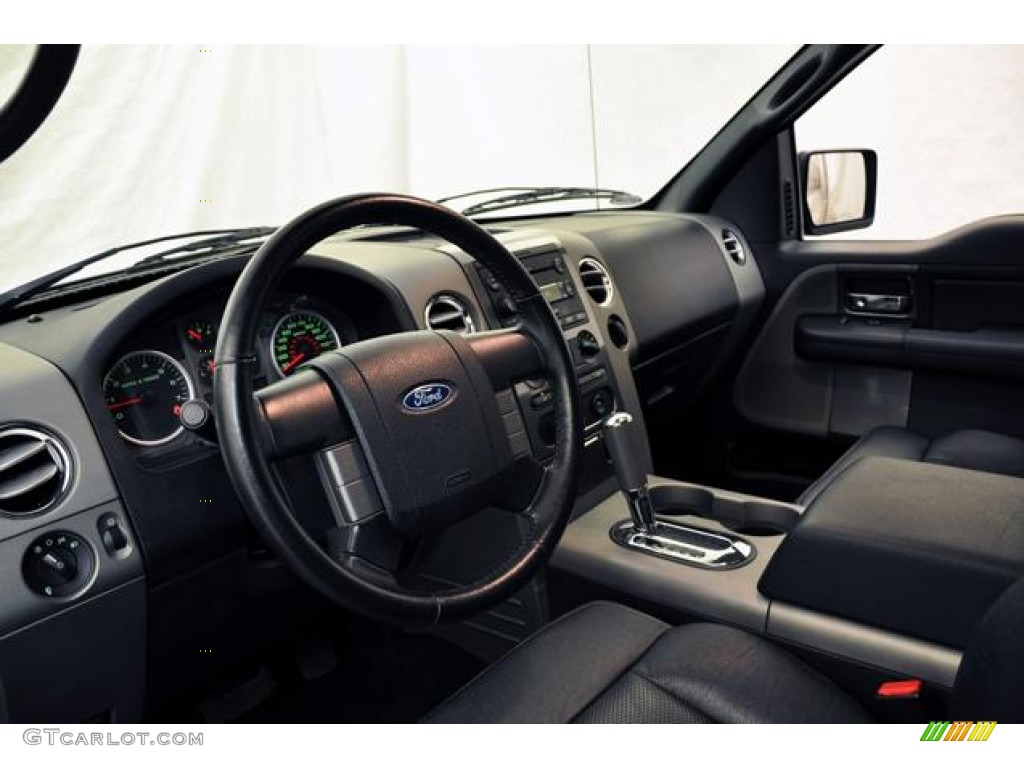 2007 Ford F150 FX4 SuperCrew 4x4 Black Dashboard Photo #67362539