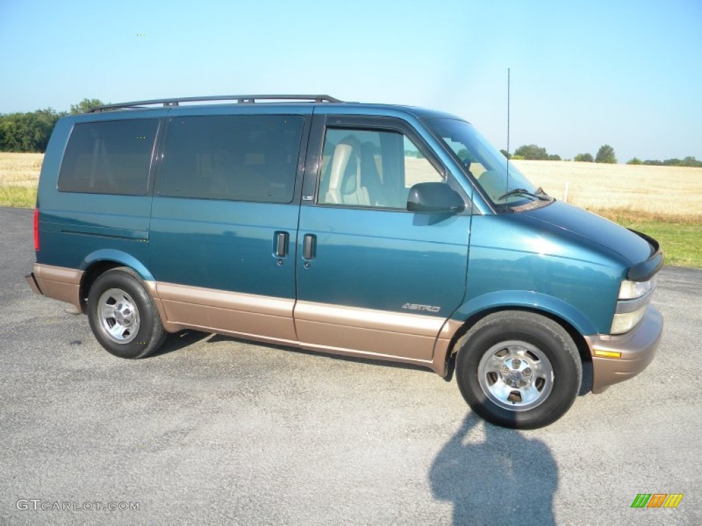 Teal Blue Metallic 1999 Chevrolet Astro LS Passenger Van Exterior Photo #67362917