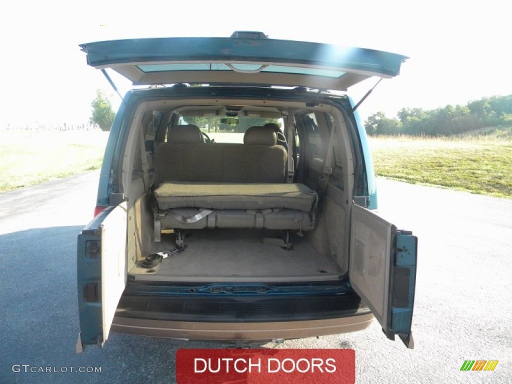 1999 Astro LS Passenger Van - Teal Blue Metallic / Neutral photo #8